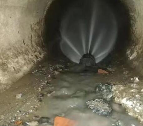 钢城市政管道清淤